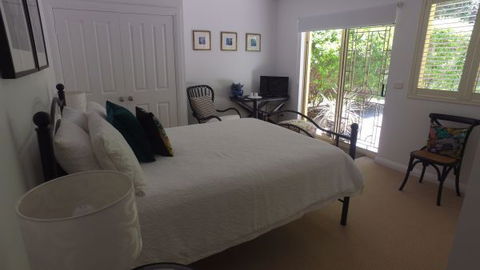 The Ridge Retreat Mollymook - Dalby Accommodation 5