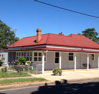 The Old Post Office - Dalby Accommodation