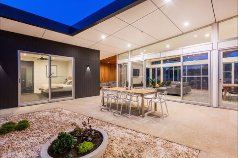 The Villas - Dalby Accommodation 2