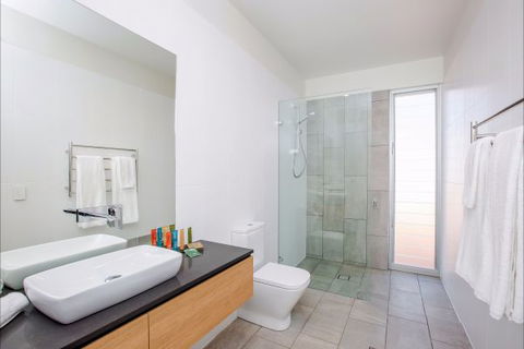 The Villas - Dalby Accommodation 3