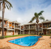 The Royal Palms Resort - Dalby Accommodation