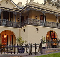The Suites Villa Belgravia - Dalby Accommodation