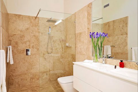 The Suites, Villa Belgravia - Dalby Accommodation 8