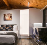 Waterfall Springs Retreat and Wildlife Sanctuary - Dalby Accommodation