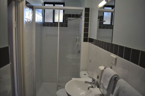 Warrakilla - Dalby Accommodation 7