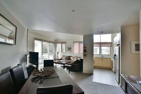 Wintergreen 5 - Dalby Accommodation 1