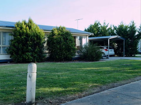 Woodbyne Resort - Dalby Accommodation 0