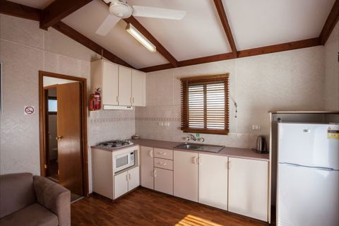 Yanakie Caravan Park - Dalby Accommodation 4