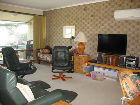 100 Gold Coast Drive, Carrickalinga - Dalby Accommodation 3