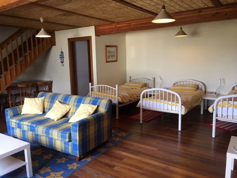 1/3 Strangways - Dalby Accommodation 6