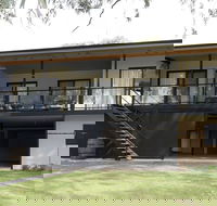 192 Page Drive Blanchetown -River Shack Rentals - Dalby Accommodation