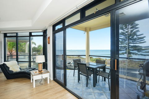 63A Franklin Parade, Encounter Bay - Dalby Accommodation 1