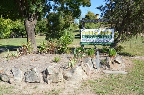 Adelong Golden Gully Caravan Park - Dalby Accommodation 0