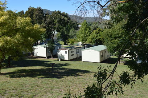 Adelong Golden Gully Caravan Park - Dalby Accommodation 1