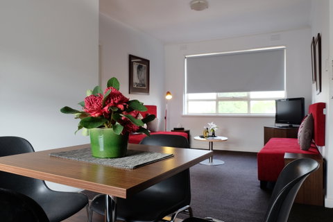 Apartments Of South Yarra - Dalby Accommodation 5