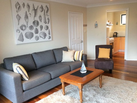 Avalon Seashells - Dalby Accommodation 1