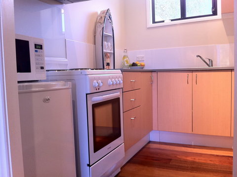 Avalon Seashells - Dalby Accommodation 3