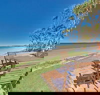 Beachfront Zilzie Holiday Home and Cottage - Dalby Accommodation