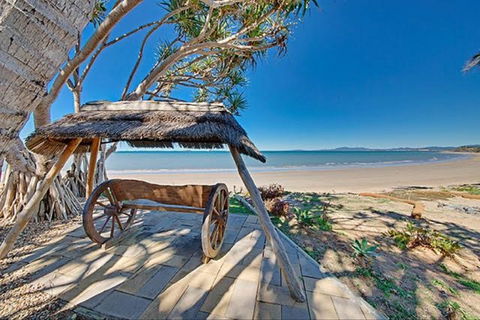Beachfront Zilzie Holiday Home And Cottage - Dalby Accommodation 6