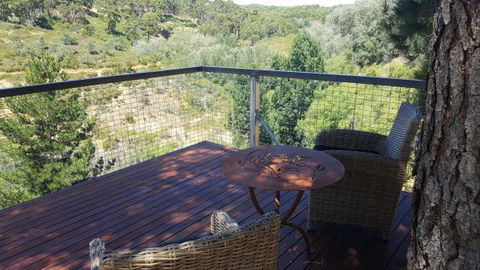 Clifftop At Hepburn - Dalby Accommodation 3