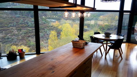 Clifftop At Hepburn - Dalby Accommodation 5