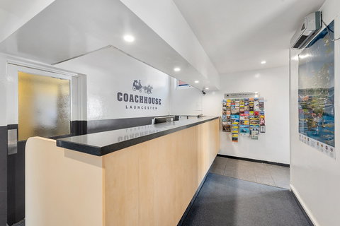 Coach House Launceston - Dalby Accommodation 5