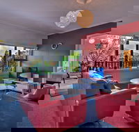 Cove Beach Apartment 1 - Dalby Accommodation