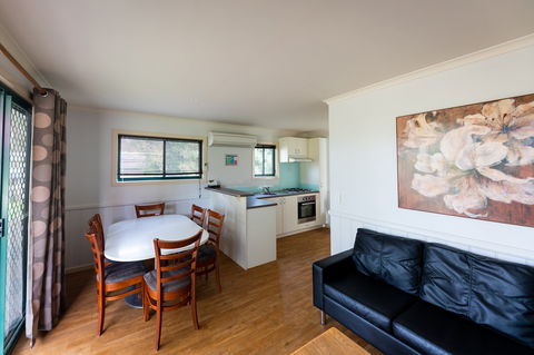 Eildon Riverside Holiday Park - Dalby Accommodation 3