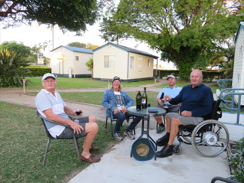 Harbour Lights Tourist Park - Dalby Accommodation 5