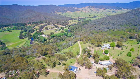 Howqua Valley Views - Dalby Accommodation 2