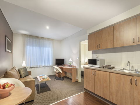 Ibis Melbourne Hotel & Apartments - Dalby Accommodation 3
