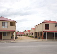 Port Vincent Motel and Apartments - Dalby Accommodation
