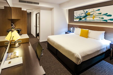 Mercure Sunshine Coast Kawana Waters - Dalby Accommodation 2