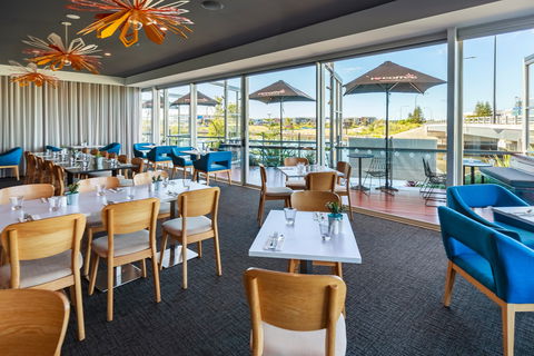 Mercure Sunshine Coast Kawana Waters - Dalby Accommodation 7