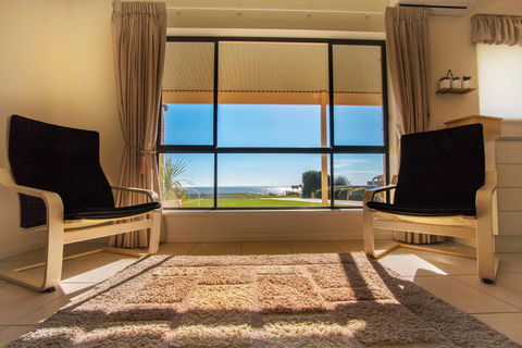 Pelican Perch Retreat - Dalby Accommodation 2