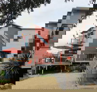 Point Break Binalong - Dalby Accommodation