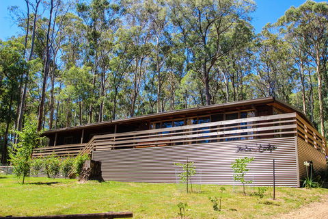 Sambar Lodge - Dalby Accommodation 0