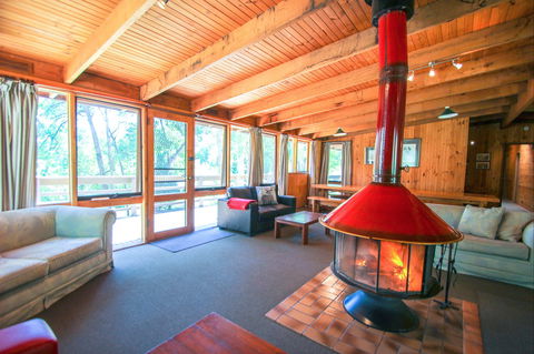 Sambar Lodge - Dalby Accommodation 1