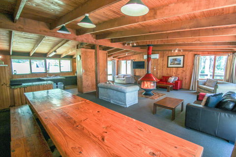 Sambar Lodge - Dalby Accommodation 5
