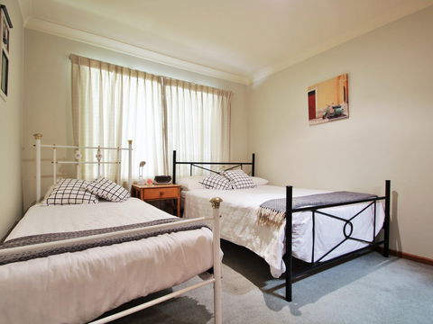Sandshores - Dalby Accommodation 5