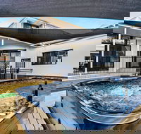 Serenity at Sapphire - Dalby Accommodation