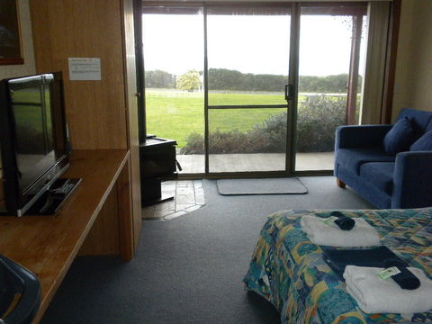 Skenes Creek Lodge Motel - Dalby Accommodation 2