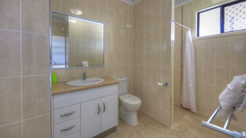 Sky View Units - Dalby Accommodation 1