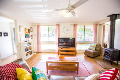 Tessies House - Dalby Accommodation 2