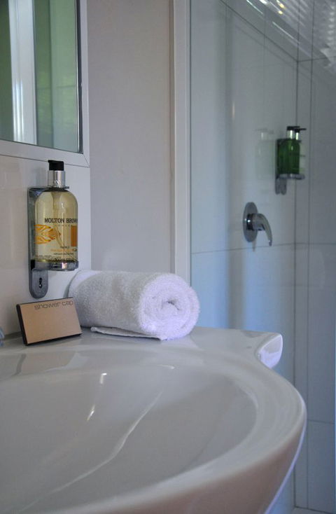 Tessies House - Dalby Accommodation 7