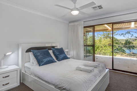 The Waterfront  Jervis Bay - Dalby Accommodation 2