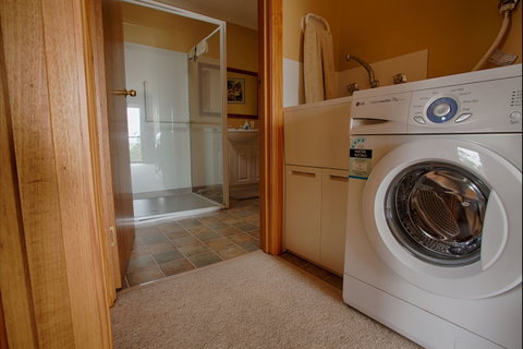 Viewenmore Villa Bed & Breakfast - Dalby Accommodation 5