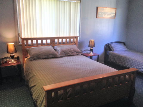Waratah Cottage - Dalby Accommodation 0