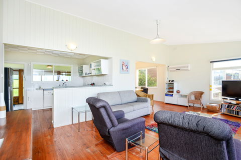 19 Investigator Crescent, Encounter Bay - Dalby Accommodation 8