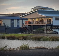 96 Marina Way Mannum Waters - River Shack Rentals - Dalby Accommodation